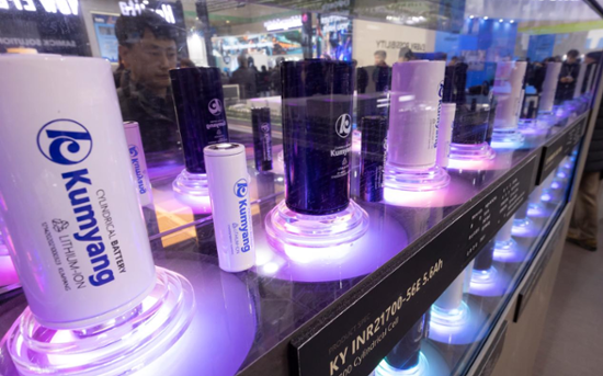 Once a battery giant, Kumyang faces delisting crisis
