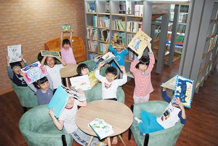 Are Babies And Toddlers In The Library? – ZUCNYS