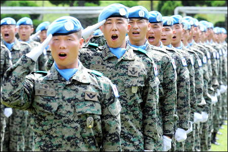 Members of the South Korean Army’s 