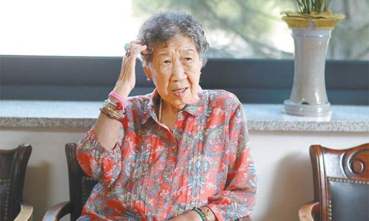Former sex slave calls for Park to press Abe The Korea Times 