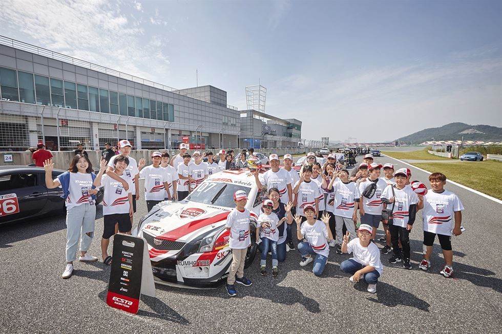 Korean Racing Graphics Experiencing motorsport - The Korea Times