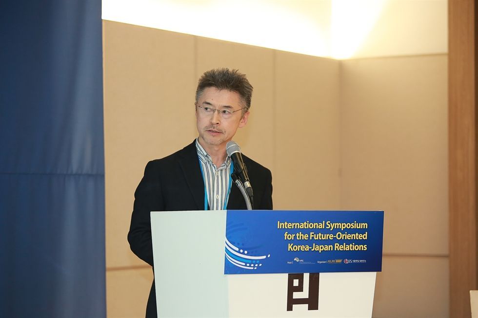 Japanese scholar criticizes Abe over historical revisionism - The Korea ...