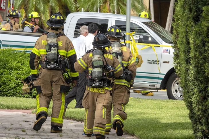 Many feared dead after Florida beachfront condo collapses - The Korea Times