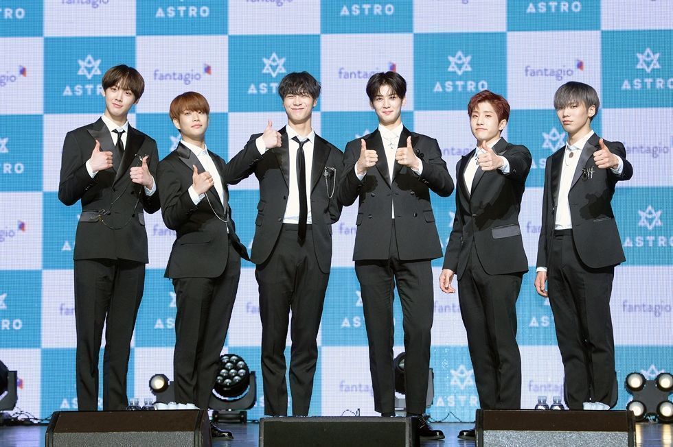 K-pop boy group ASTRO press image