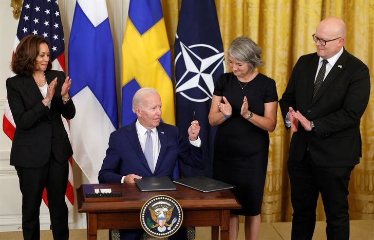 Biden signs ratification of Finland, Sweden NATO bids - The Korea Times