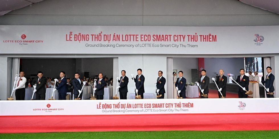 Lotte Group expands overseas investments