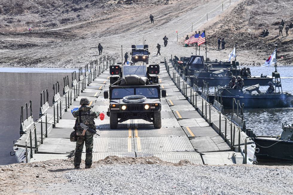 Korea, US hold joint river-crossing drills - The Korea Times