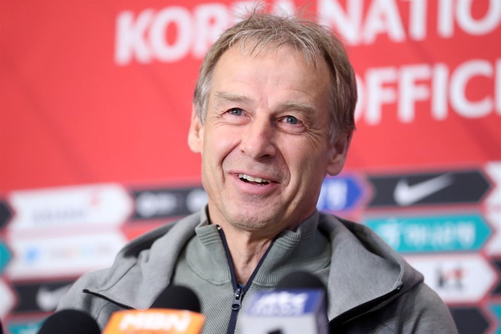 Nat'l football coach Klinsmann says key defender 'all focused again ...