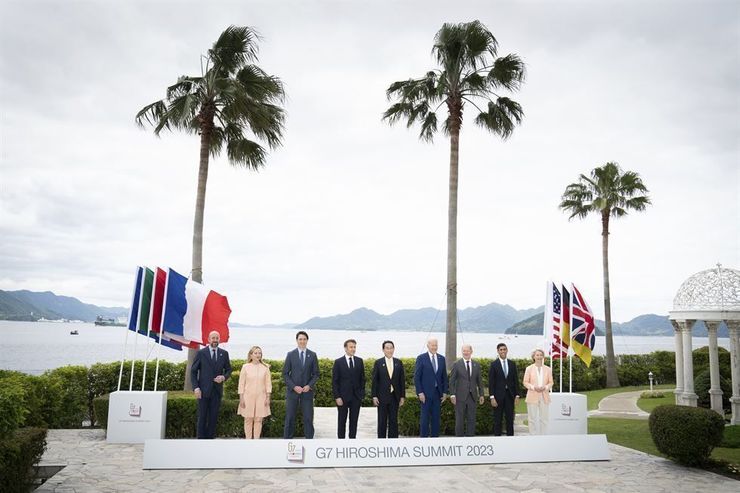 From left, President of the European Council Charles Michel, Italy's Prime Minister Giorgia Meloni, Canada's Prime Minister Justin Trudeau, France's President Emmanuel Macron, Japan's Prime Minister Fumio Kishida, U.S. President Joe Biden, Germany's Chancellor Olaf Scholz, Britain's Prime Minister Rishi Sunak and European Commission President Ursula von der Leyen participate in a family photo during the G7 summit at the Grand Prince Hotel in Hiroshima, western Japan, May 20. AP-Yonhap