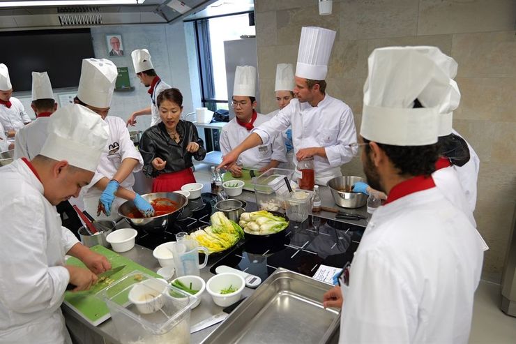 Gov't-certified K-food logo to bolster brand recognition overseas - The ...