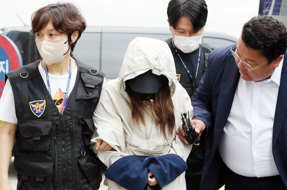 Woman admits to killing baby girl, abandoning body in trash bag in ...