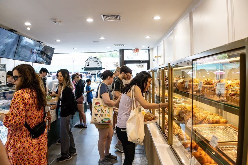 Tous Les Jours opens 100th store in US - The Korea Times