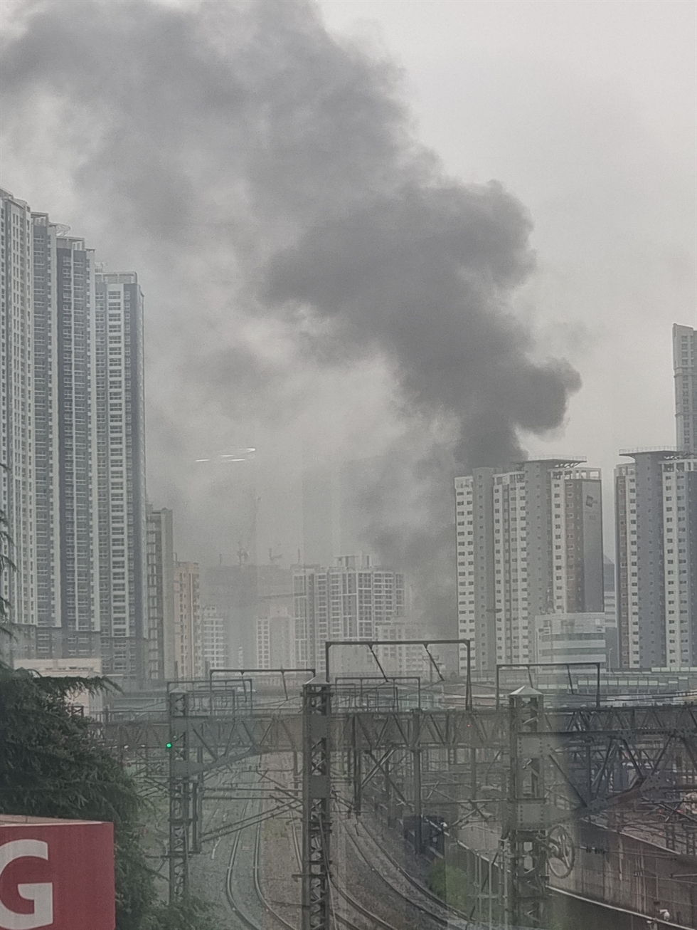                                                                                                  An explosion at a public bathhouse in the southeastern city of Busan injured some 10 people, including firefighters and local public officials, who were nearby to extinguish a fire that erupted earlier, Sept. 1. Yonhap                        