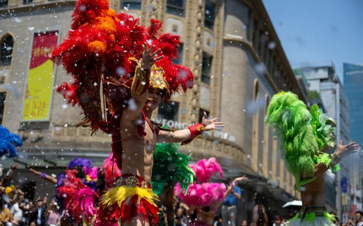Samba dancers in Myeong-dong - The Korea Times