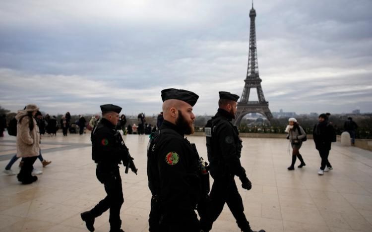 'Terrorist plot' probe after deadly Paris stabbing - Vimarsana News