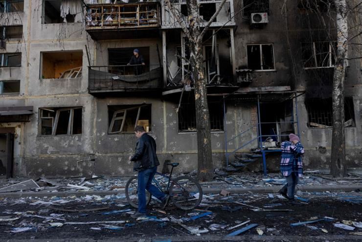 At least 14 killed, 37 wounded in Russian missile strike on Ukraine