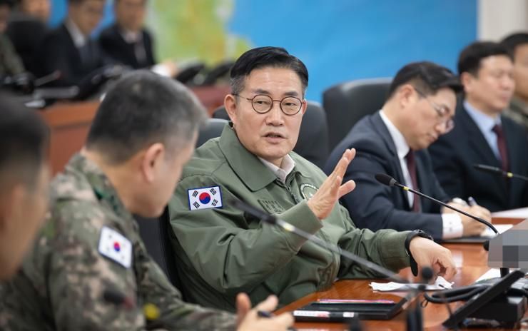 Defense chief calls for punishing NK border provocations 'sternly' - Vimarsana News