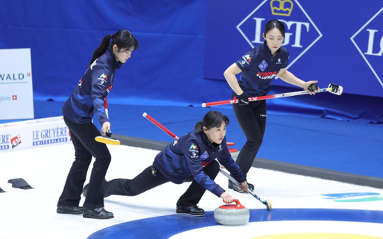 S. Korea stays undefeated at women's curling worlds with 2 more wins