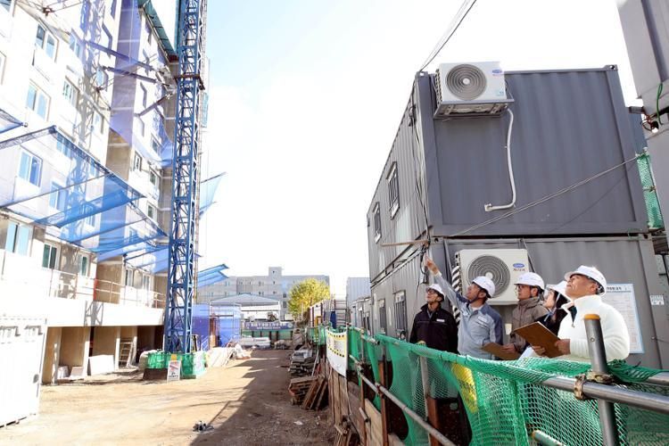 4 in 10 builders cannot service interest payments - Vimarsana News