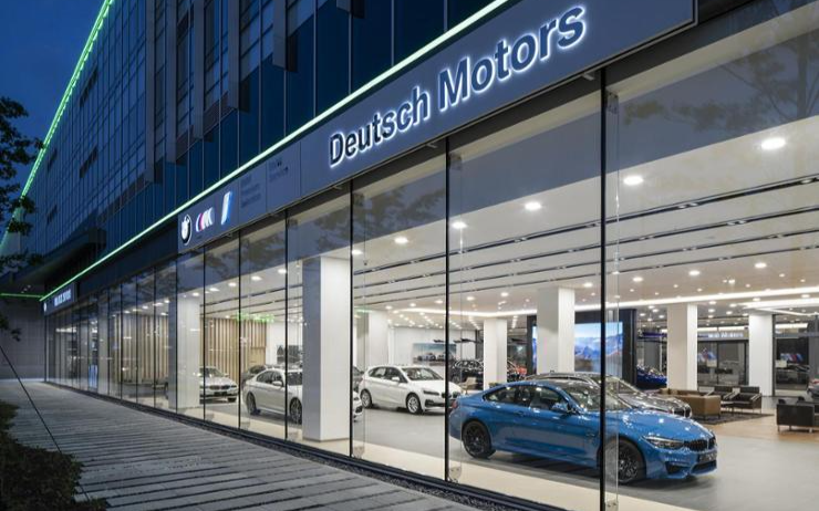 BMW, Mercedes dealerships struggle amid promotion war - Vimarsana News