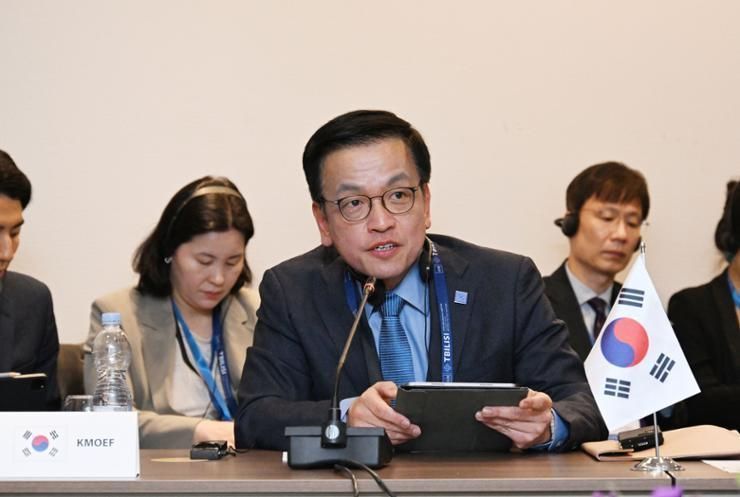 Korea, Japan, China agree to create new financing facility against regional crises - Vimarsana News