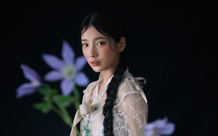 Suzy in hanbok to light up Times Square on Christmas Eve - Vimarsana News