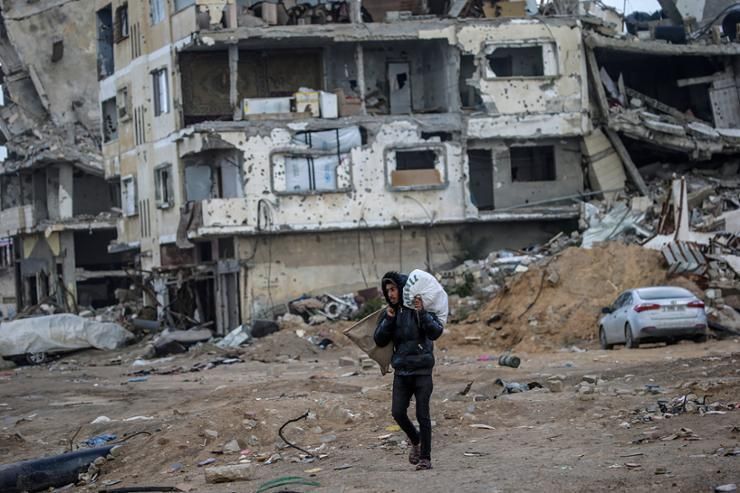 Trump says Israel would hand over Gaza after fighting is over, no US troops needed