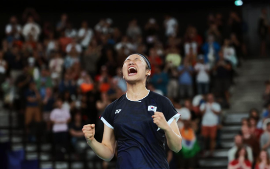 World No. 1 An Se-young reaches badminton women's singles final, secures silver