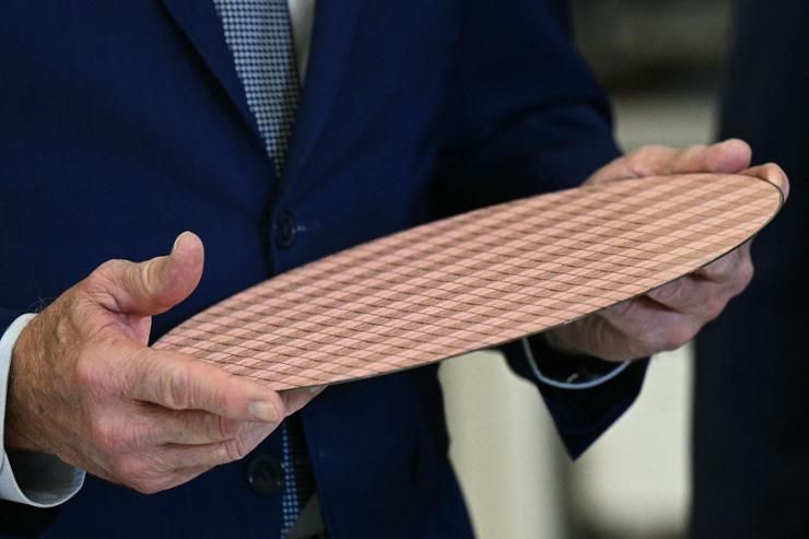 Latest US clampdown on China's chips hits semiconductor toolmakers
