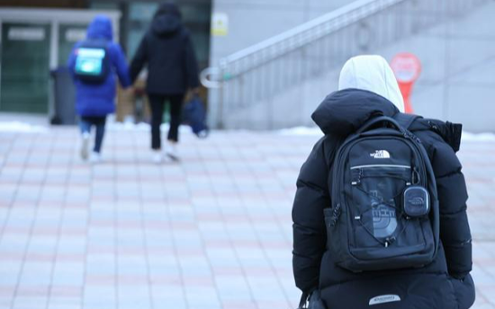 Watch for 'back-to-school syndrome' and growth disorders as new ...