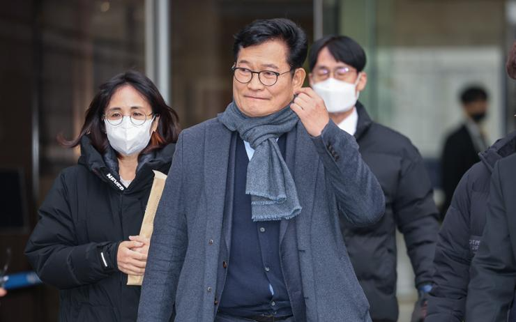 Korean court grants bail to former leader of Democratic Party of Korea, Song Young-gil - Vimarsana News