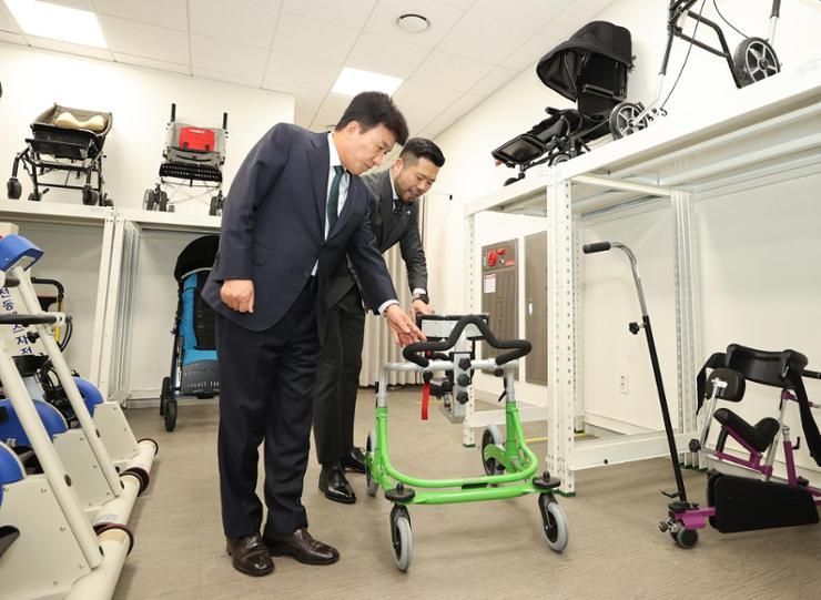 Hana Financial strengthens support for independence of disabled people