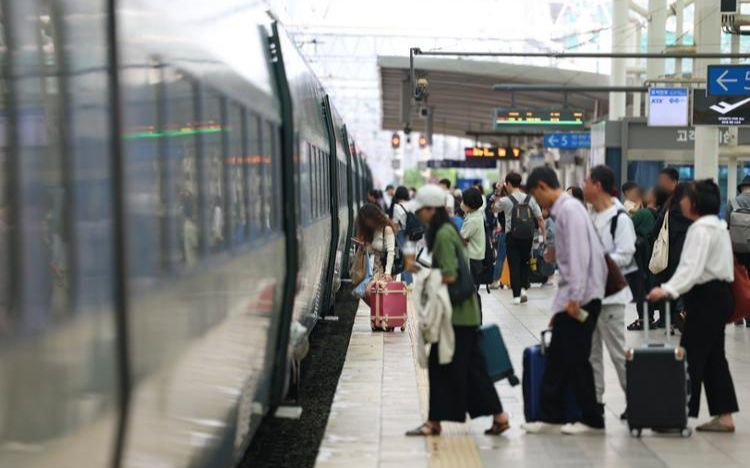 Chuseok exodus begins ahead of extended 6-day holiday - Vimarsana News