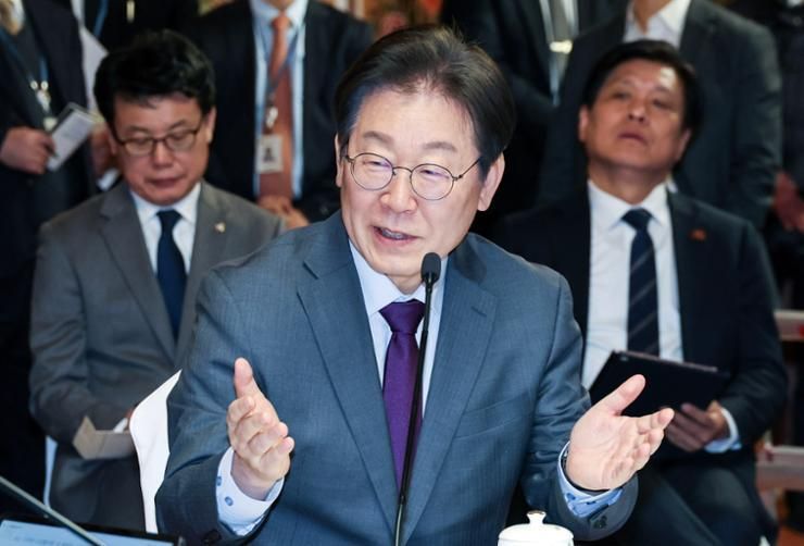 Support for ruling party falls to 34% amid Yoon's impeachment trial: poll