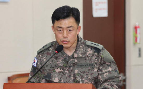 Police seek arrest warrant for ex-top military intelligence commander in martial law probe