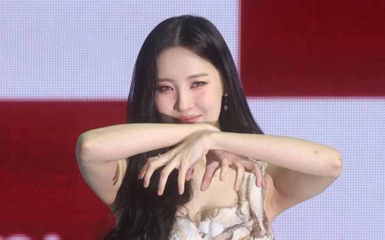 Sunmi returns with 'STRANGER,' delving into unique persona - The Korea ...