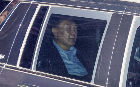Court to decide on Yoon's formal arrest as early as Saturday night