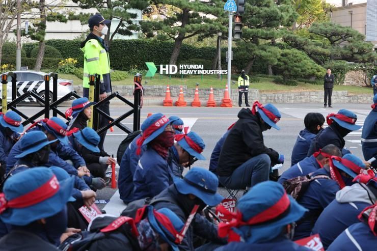 HD Hyundai Heavy, union reach tentative wage deal