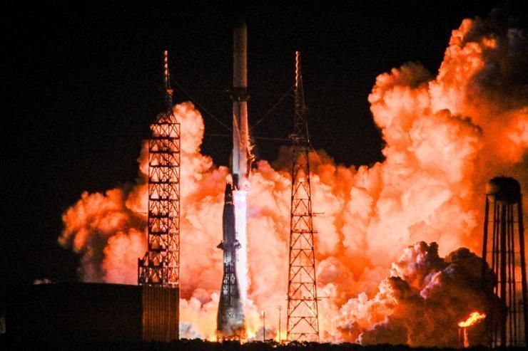Jeff Bezos' Blue Origin launches massive New Glenn rocket on 1st test flight and reaches orbit