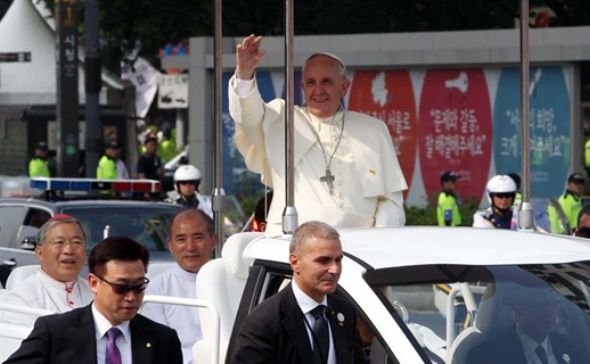Pope hopes to visit NK: Ruling party chief - The Korea Times
