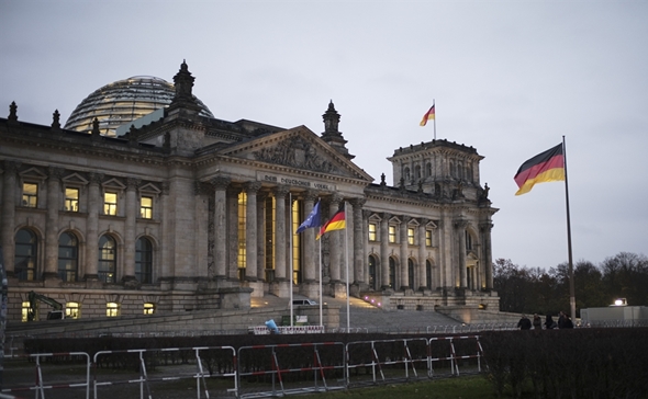 Germany to impose tougher curbs on unvaccinated people - The Korea Times