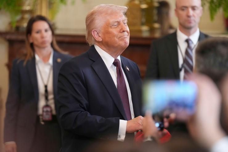 Trump says tariffs on cars will be announced 'over the next few days'