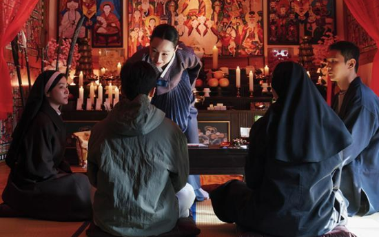 'Dark Nuns' blends tarot, shamanism into K-exorcism