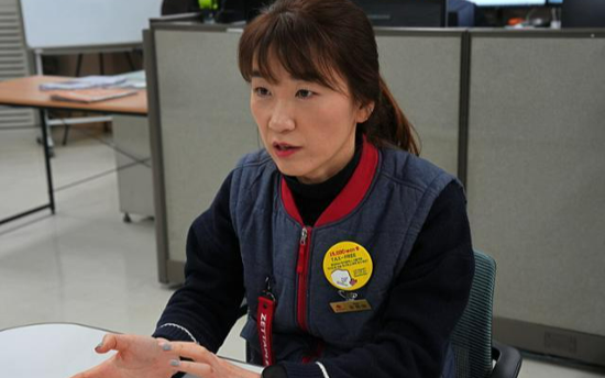 Seven-hour encounter with an injured Japanese customer: Lotte Mart employee's unforgettable connection