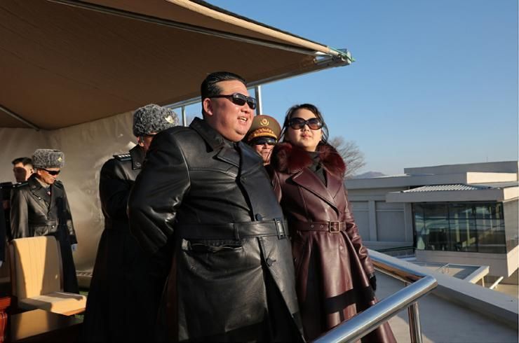 Military coup unlikely in protest of 3rd hereditary power transfer in N. Korea: ex-diplomat
