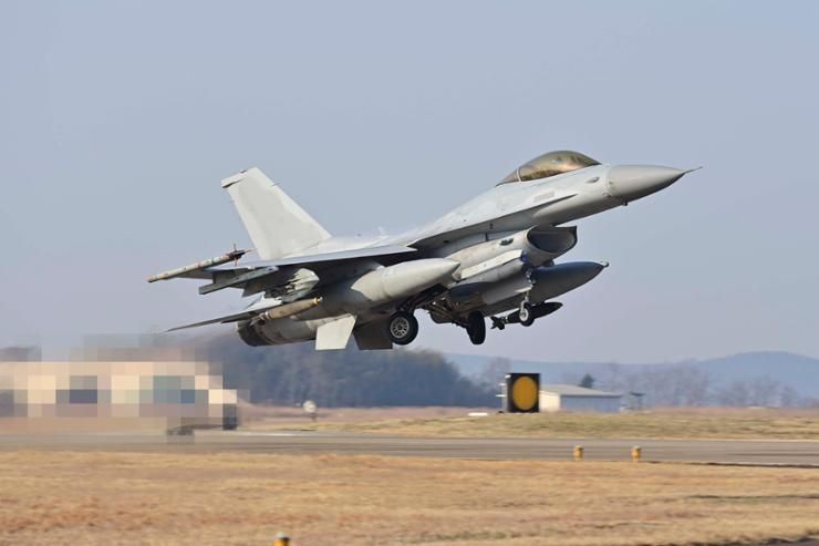 Industry ministry, arms agency to jointly develop engine for next-gen fighter jets