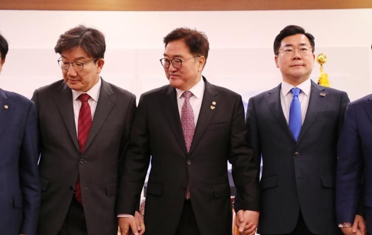 Rival parties fail to reach compromise on martial law probe bill after tense negotiations