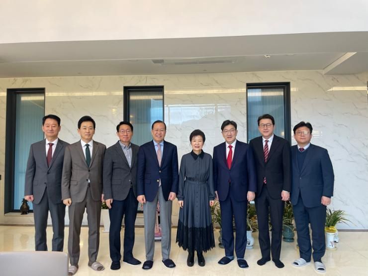 Ex-President Park calls for unity within ruling party ahead of Yoon impeachment ruling