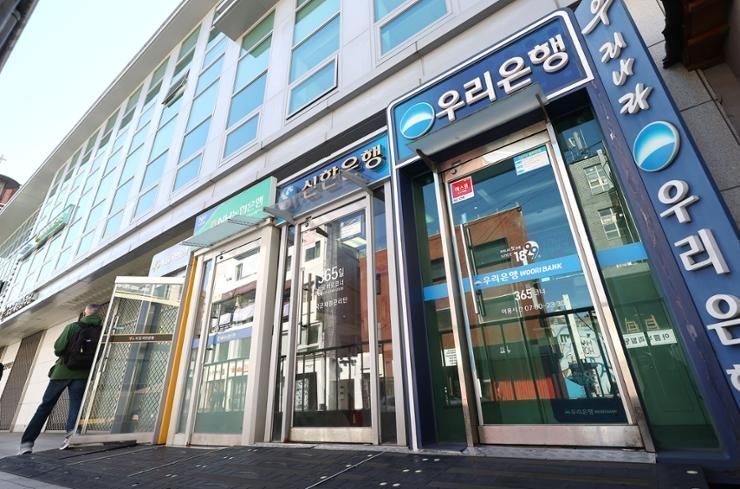 More Koreans appear to be wealthy enough to save W1 bil. in cash: report