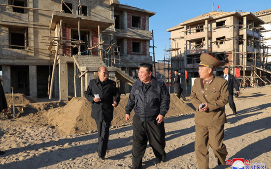 N. Korean leader urges completion of flood rehabilitation before Dec. party meeting